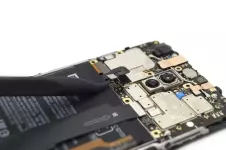 img Замена аккумулятора на Xiaomi Pocophone F1